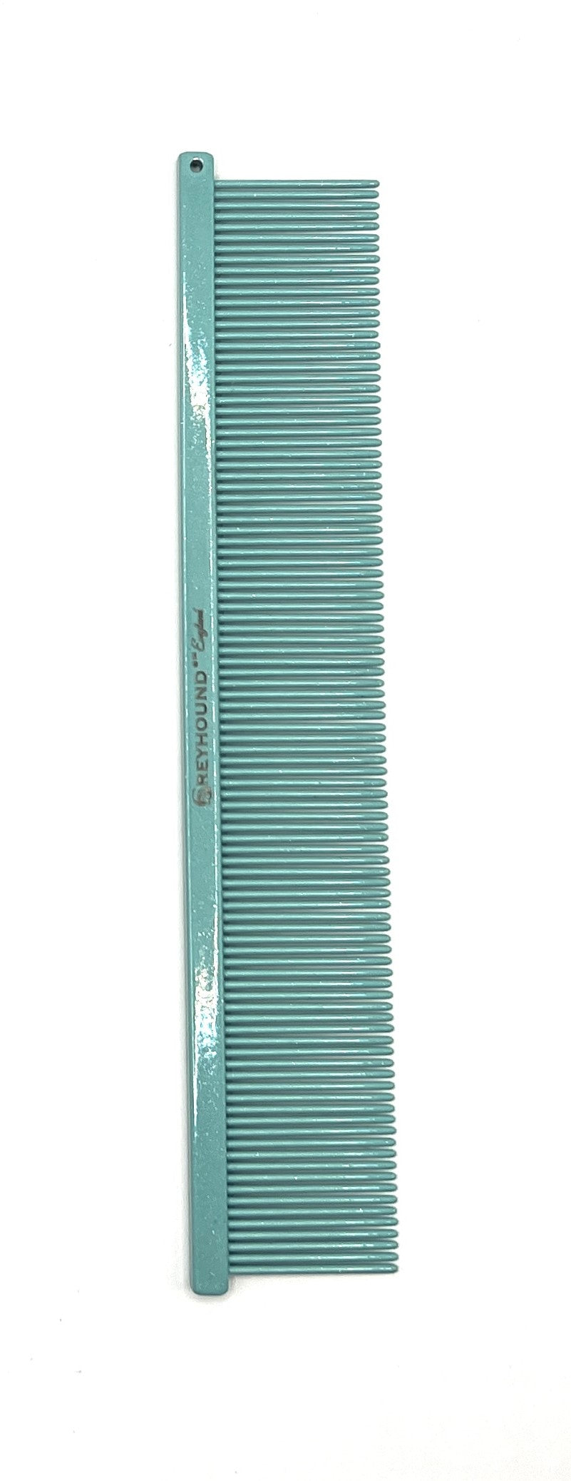 The Ashley Craig's original Greyhound Comb Finesse Collection features a 7.6"L x 1.4"W Extra Fine tine which gives superior styling control for all coat types. These versatile combs have been a staple of the pet grooming industry for over 100 years. "Sparkle" color schemes Tiffany Blue Sparkle.