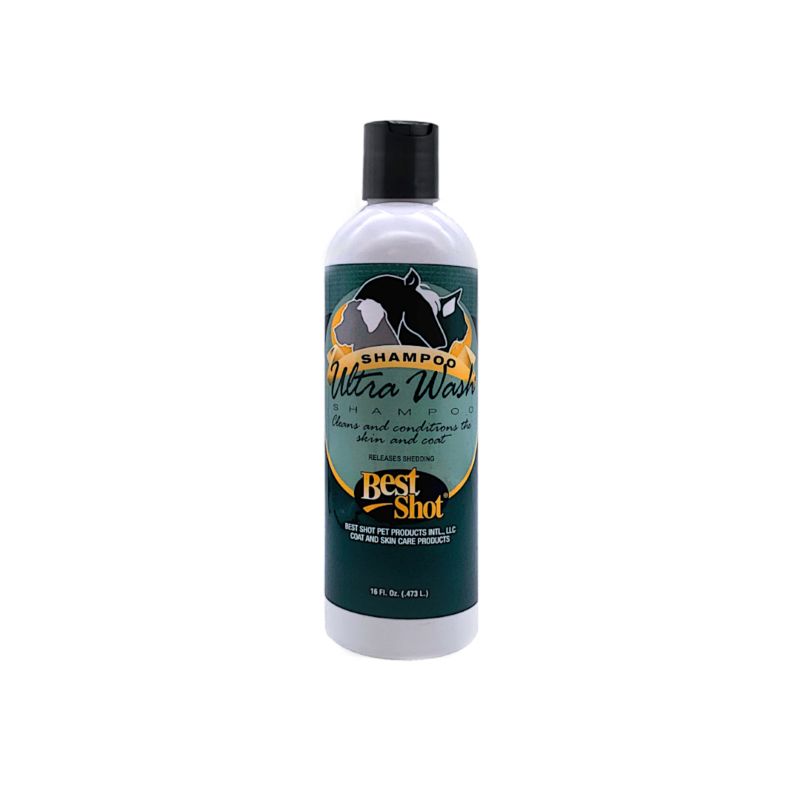 Best Shot Ultra Wash concentrated hypoallergenic, low-suds formula shampoo uses quaternized proteins and advanced cationic conditioning to revive the coat’s current state, enhance its appearance, repair, and postpone any future damage.