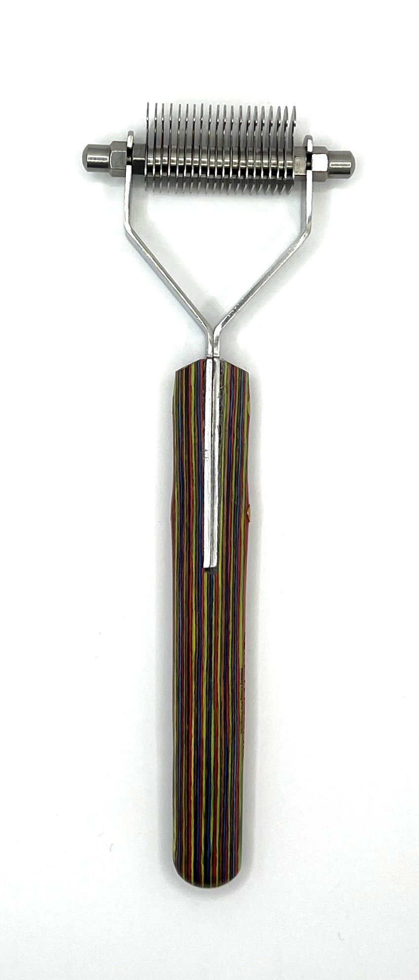 Greyhound Coat Master pet grooming undercoat rakes are the perfect tool for removing dead or thinning layers of undercoat from double coats. The number of blades range from few to many depending on the thickness of the coat. Finer coats require more rake blades versus coarser coats. These grooming rakes are durably made from Malaysian Hardwood and Stainless Steel. 20 Blade.