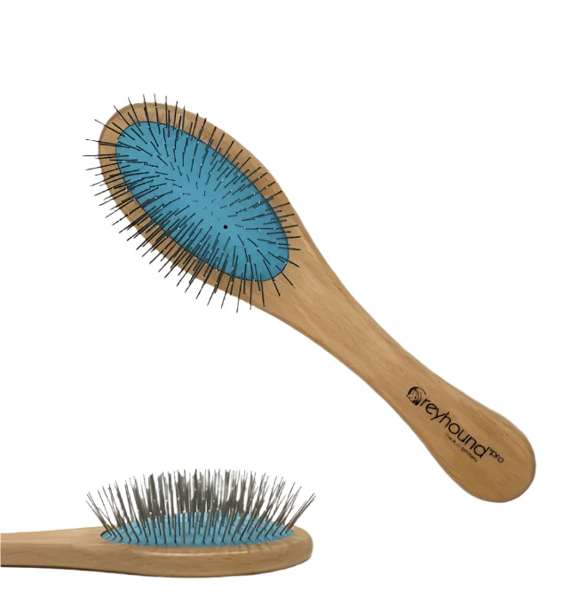 The Greyhound Professional Pin Brush with Long Pins is ideal for all brushing needs. The minimal tension pad helps hold when styling without gripping or breaking the coat. The additional length has been designed to counter balance the head, giving the brush a lighter feel while being able to work through longer coats.