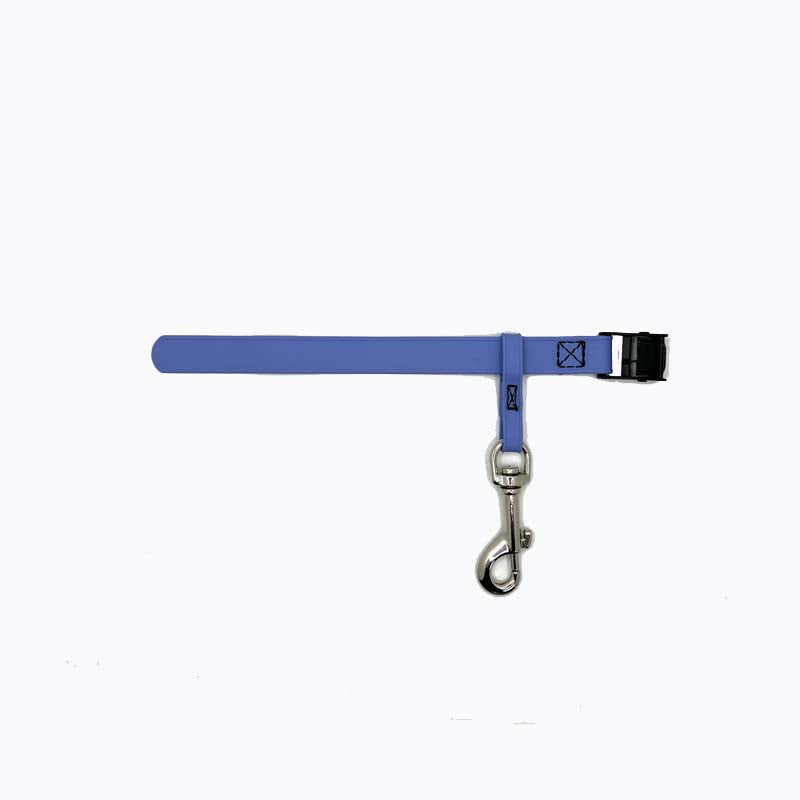 Our grooming loops safety tether is used to fit snuggly around your grooming arm and clip securely to the ring on our grooming loops. Biothane is easy to clean, odor resistant and comes in a variety of colors allowing for visual organization or a stylized workspace. Periwinkle.