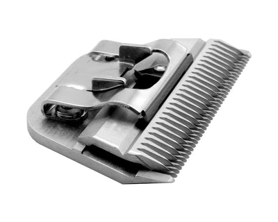 Artero Wide Clipper Blade #10WF for Professional Pet Grooming saves time. These wide clipper blades provide faster cuts avoiding correcting uneven textures and markings. The #10Wf blade works with guards. Compatible with A5 clippers including Artero, Andis, Moser, Heiniger, Oster, and Aesculap Fav5 and Fav5 CL models.