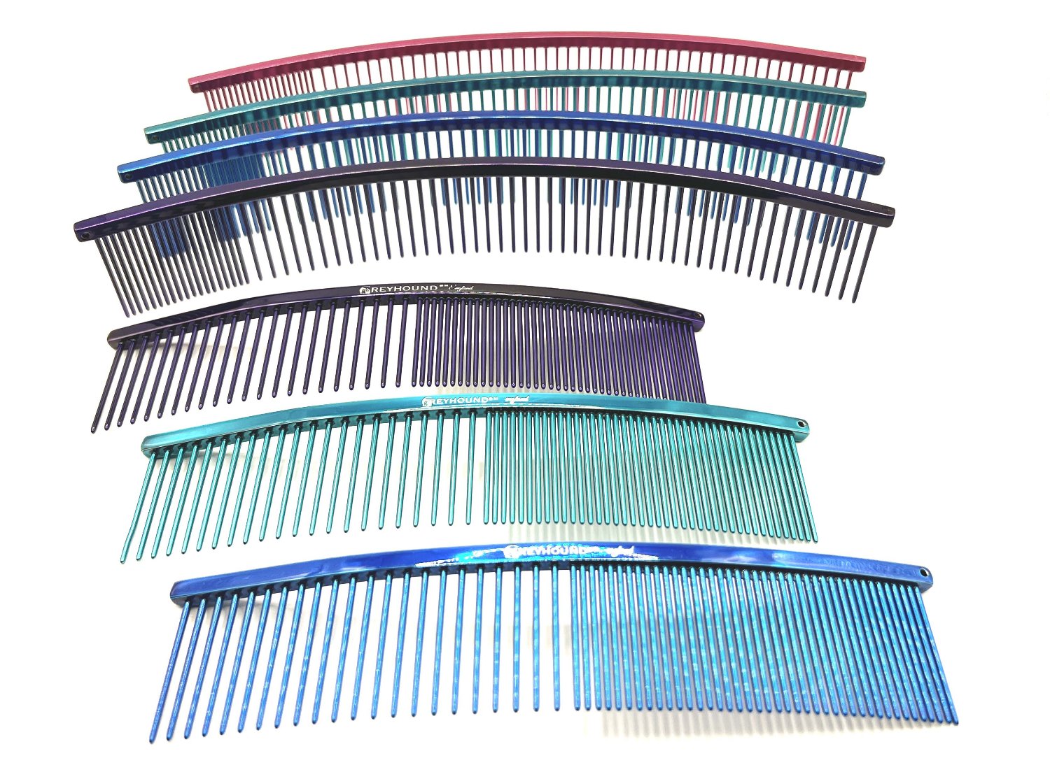 The Greyhound professional pet grooming comb ARC Curved Collection provides superior styling control. These curved combs work great for finishing work and hard to reach areas specifically for fluffing heads and legs while also ideal for "spray up" styles. These European dual tine medium/fine combs come in the fun Candy colors and two sizes. All colors and sizes.