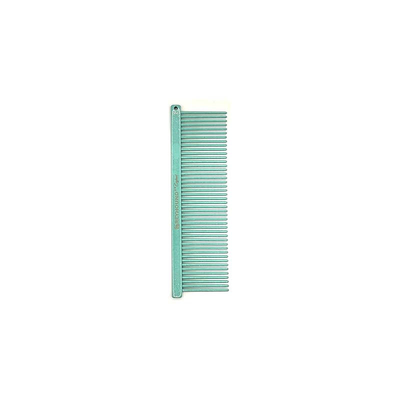 The Fine Greyhound Comb Finesse Collection features a smaller 4.5"L x 1.4"W extra fine tine for unrivaled styling control. This smaller design is great for smoothing most coat types in areas like the face or feet. The smaller, portable size is ideal for show and competition when last minute adjustments happen. Tiffany Blue Sparkle.