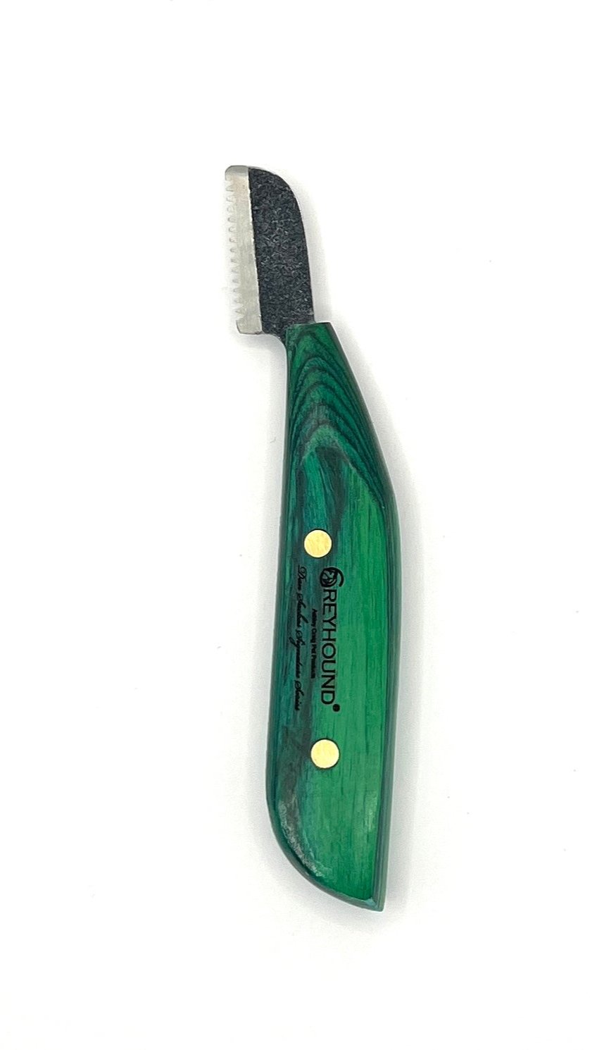 The collection is designed with well-known terrier breeder, groomer and show handler, Dan Sackos who has been a mentor to other legends in the field. such as Gabriel Rangel. The Dan Sacko tools were developed to allow for versatile hand stripping techniques, coat rolling, and flatwork. Medium, right handed.
