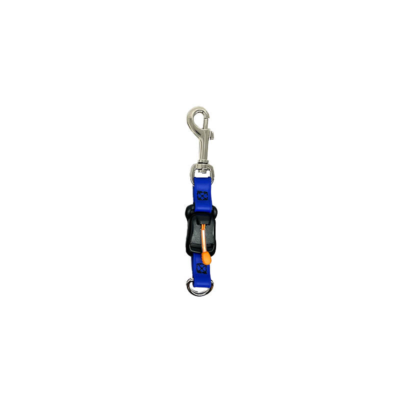 Our 6" grooming emergency safety quick release has a unique magnetic side safety lock with a pull tab release and swivel clasp perfect for table to tub use. This new safety quick release can be attached to grooming loops, belly bands and any other table safety tether used. All are made with Biothane which is easy to clean, odor resistant and comes in a variety of colors allowing for visual organization or a stylized workspace. Royal Blue