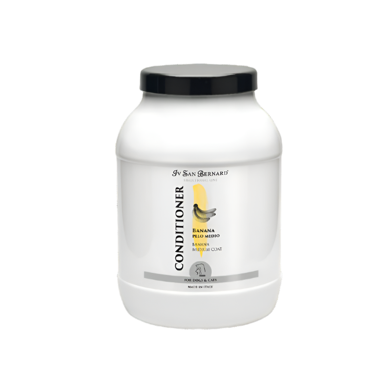Iv San Bernard Traditional Banana Pet Conditioner is specially formulated for dogs with medium coats. The emollients soften and penetrate the hair shaft to retain moisture, prevent dryness, increase volume and shine while reducing static electricity and coat breakage. Utilizing menthol, the formula promotes blood circulation to stimulate hair growth. 3000ml.