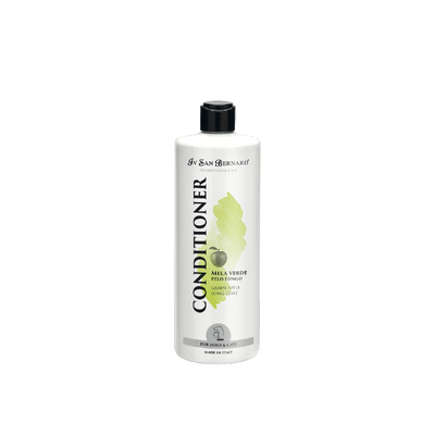Iv San Bernard Traditional Green Apple Pet Conditioner is specially formulated for breeds with long coats. The emollients soften and penetrate the hair shaft to retain moisture, prevent dryness, increase volume and shine while reducing static electricity and coat breakage. Utilizing menthol, the formula promotes blood circulation to stimulate hair growth. 500ml.