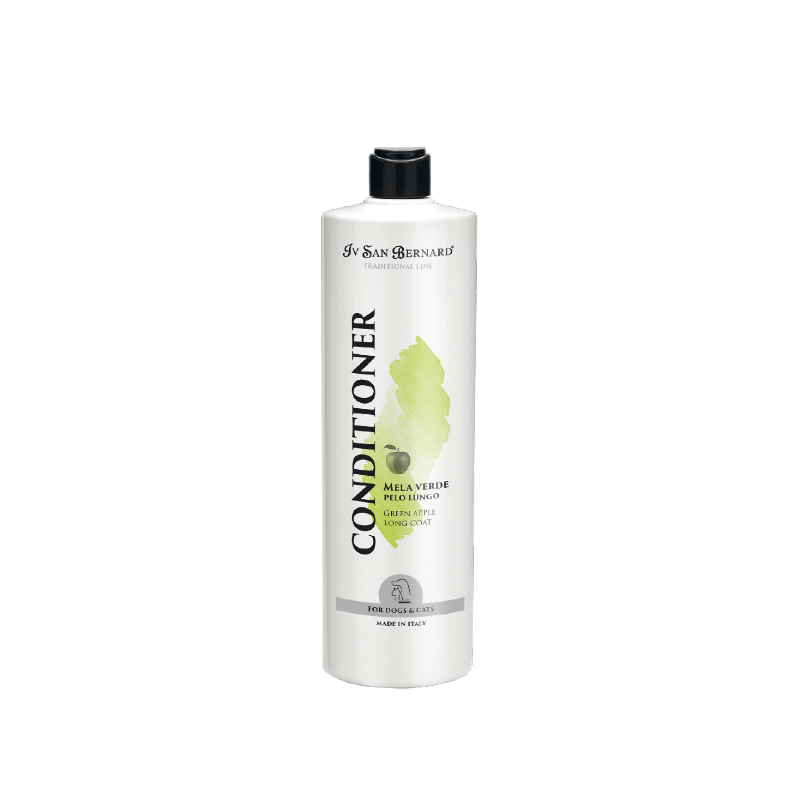 Iv San Bernard Traditional Green Apple Pet Conditioner is specially formulated for breeds with long coats. The emollients soften and penetrate the hair shaft to retain moisture, prevent dryness, increase volume and shine while reducing static electricity and coat breakage. Utilizing menthol, the formula promotes blood circulation to stimulate hair growth. 1000ml.