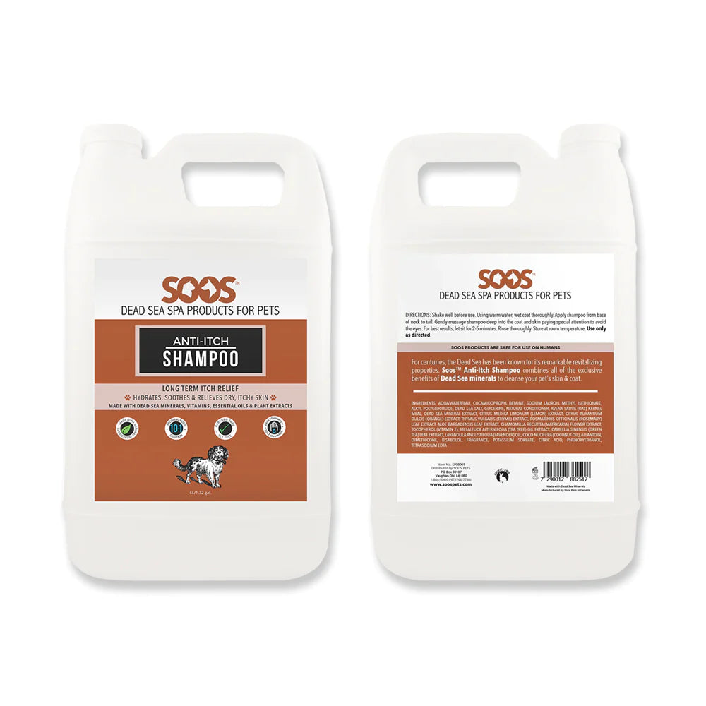 Soos™ Natural Anti-Itch Pet Shampoo works to soothe intense itching with an infusion of Dead Sea minerals, zinc, green tea, chamomile and tea tree oil. The blend of natural ingredients relieves irritation while providing essential nutrients for healthy, hydrated skin. 1.32 Gallon.